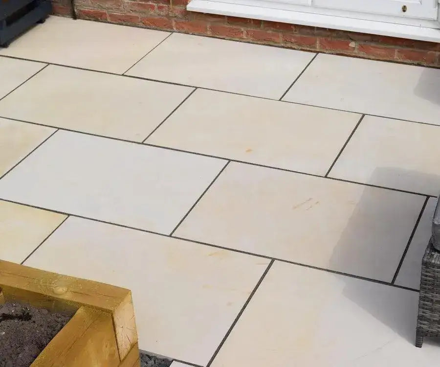 Fossil mint sandstone paving slabs